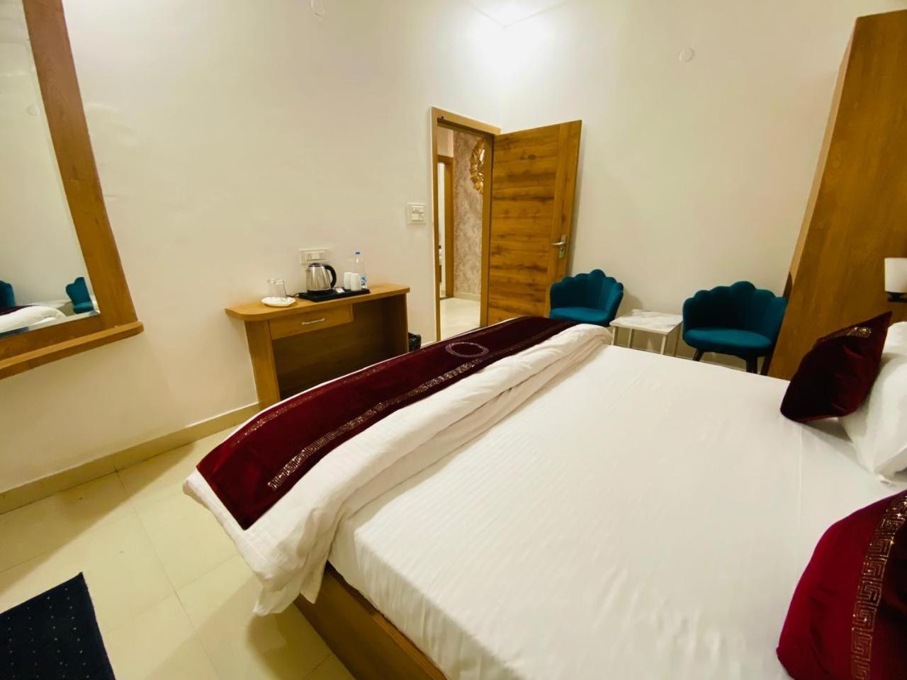 Ry Luxuries 3* Amritsar